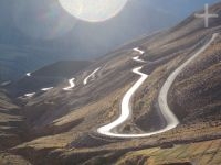 A 'Cuesta de Lipan', estrada que sobe para o Altiplano (Puna) da província de Jujuy, Argentina