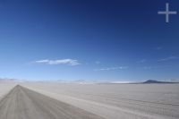 Carretera en el Altiplano de Catamarca, Argentina