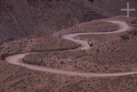 Estrada que sobe a 'Cuesta de Lipan' para o Altiplano de Susques, Jujuy, Argentina, Cordilheira dos Andes